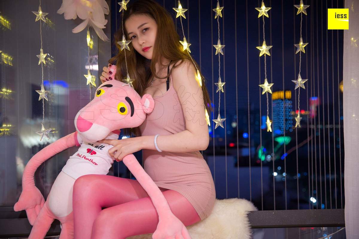 红丝袜美女图片