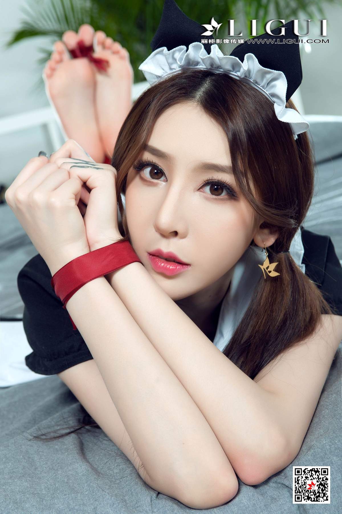 丝袜玉足图片