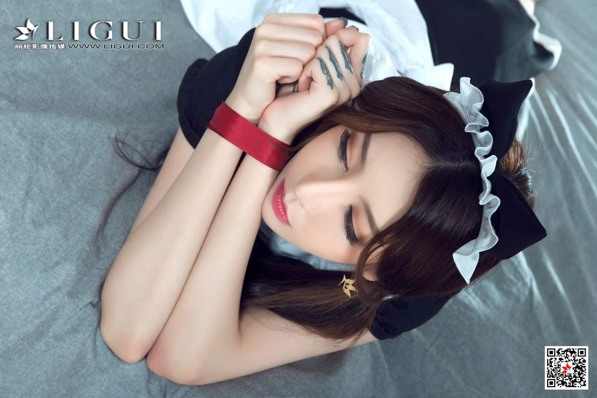 丝袜玉足图片