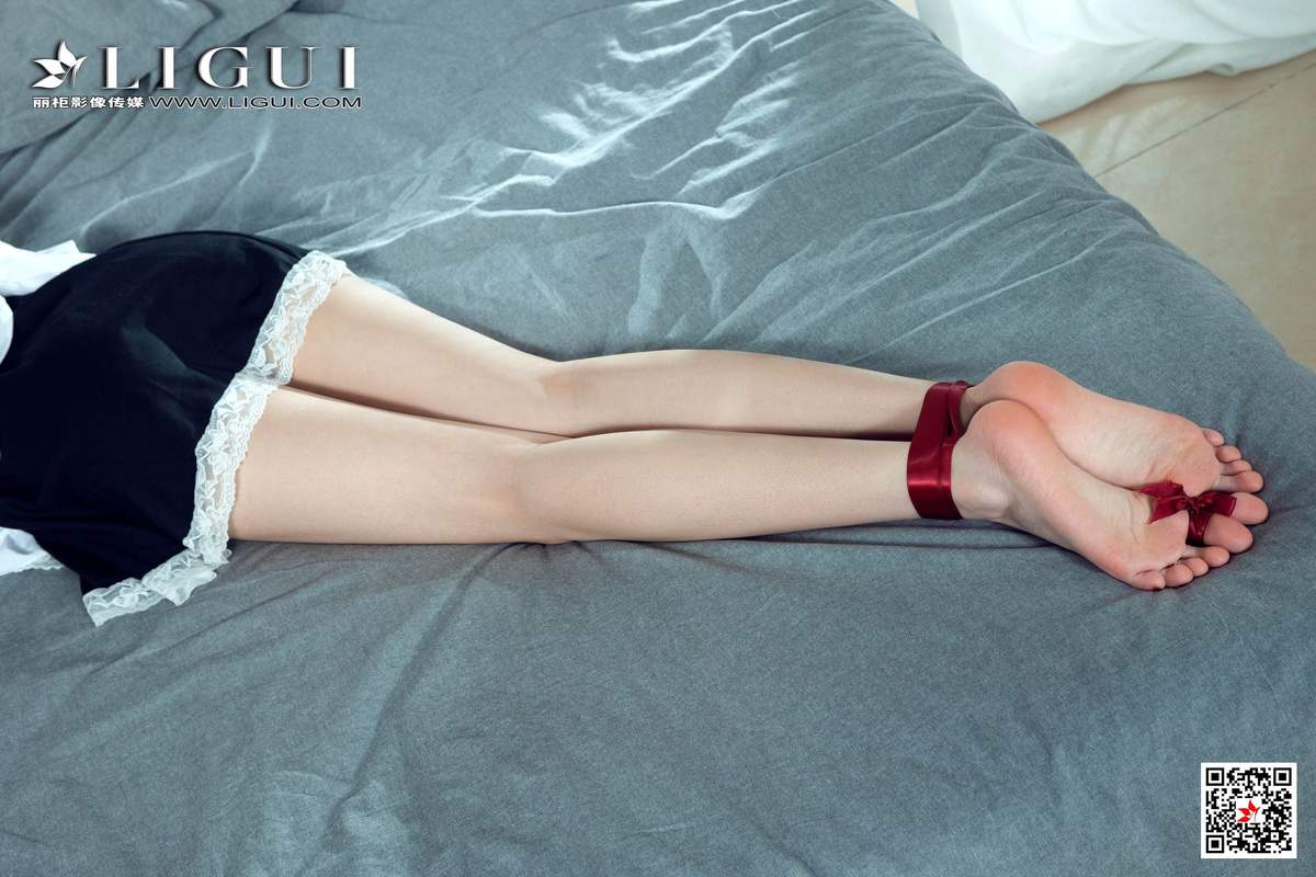 丝袜玉足图片