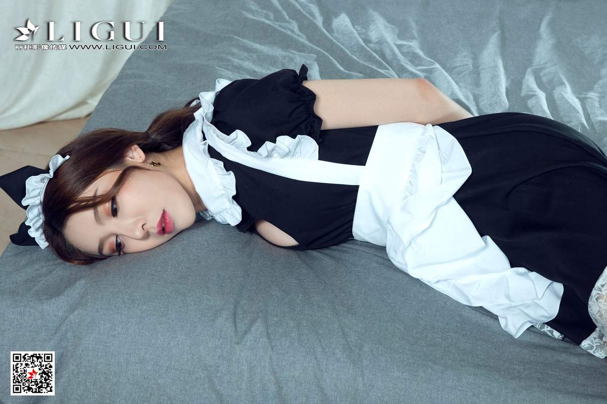 丝袜玉足图片