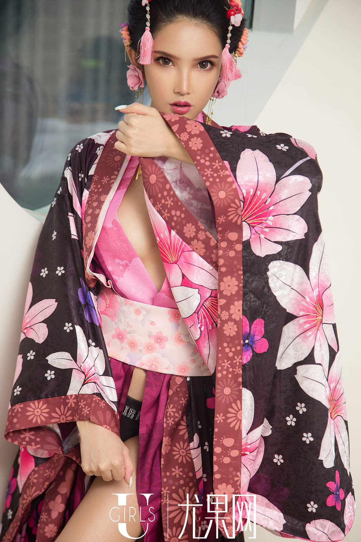 销魂美女图库沫语越撩越美蕾丝透明内内衣高清日本写真集图片