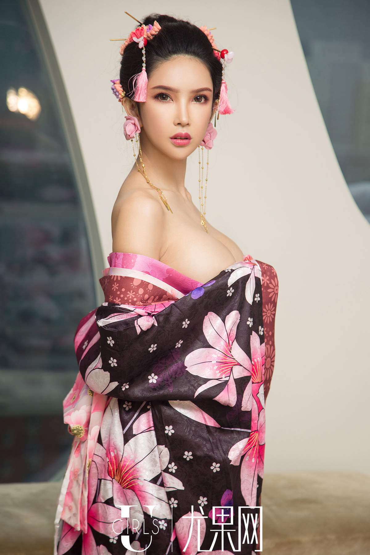 销魂美女图库沫语越撩越美蕾丝透明内内衣高清日本写真集图片