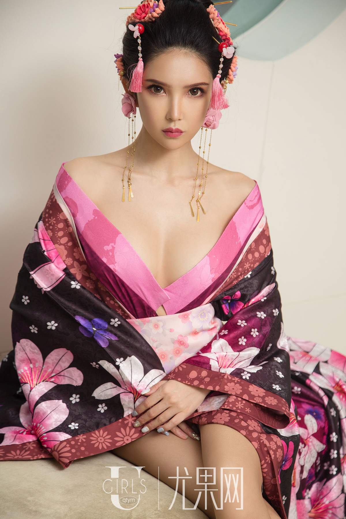 销魂美女图库沫语越撩越美蕾丝透明内内衣高清日本写真集图片