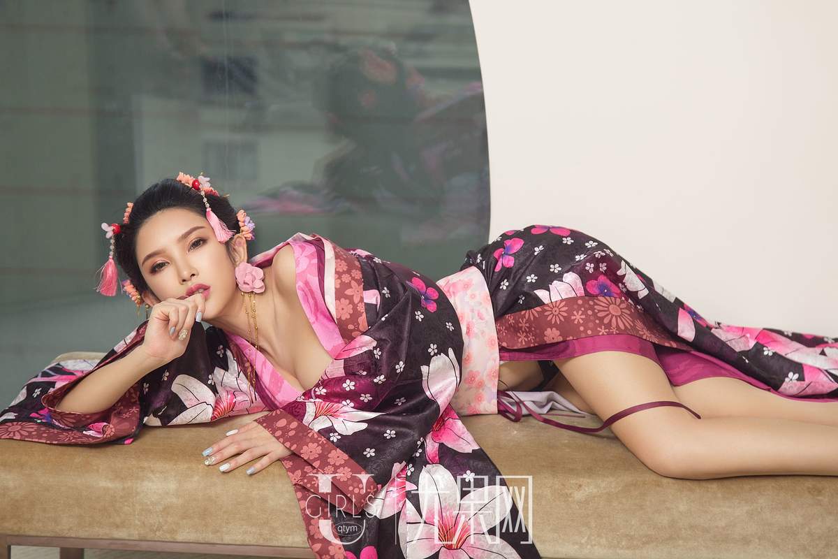 销魂美女图库沫语越撩越美蕾丝透明内内衣高清日本写真集图片