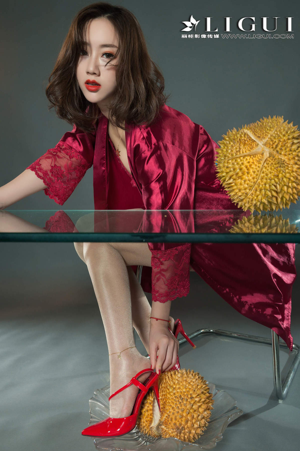 蕾丝透明性感内内衣美女图片天天看王琳丝丝入你心高清写真集图片