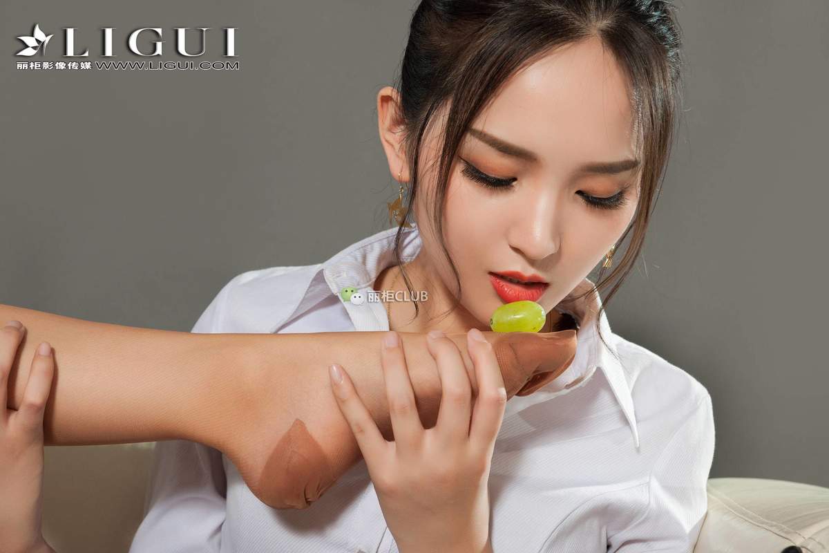 韩国美女模特李易童情圣大胸妹子图片写真集图片
