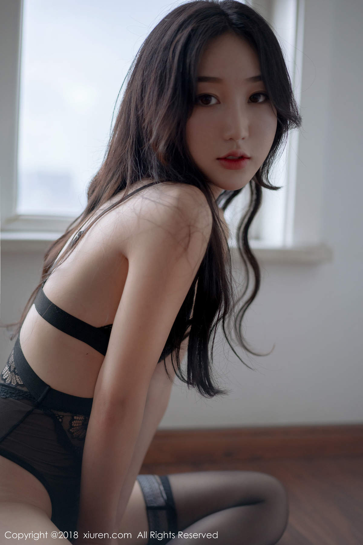 日本丝袜美女性感挑逗诱惑高惠萍Nana美腿写真集图片