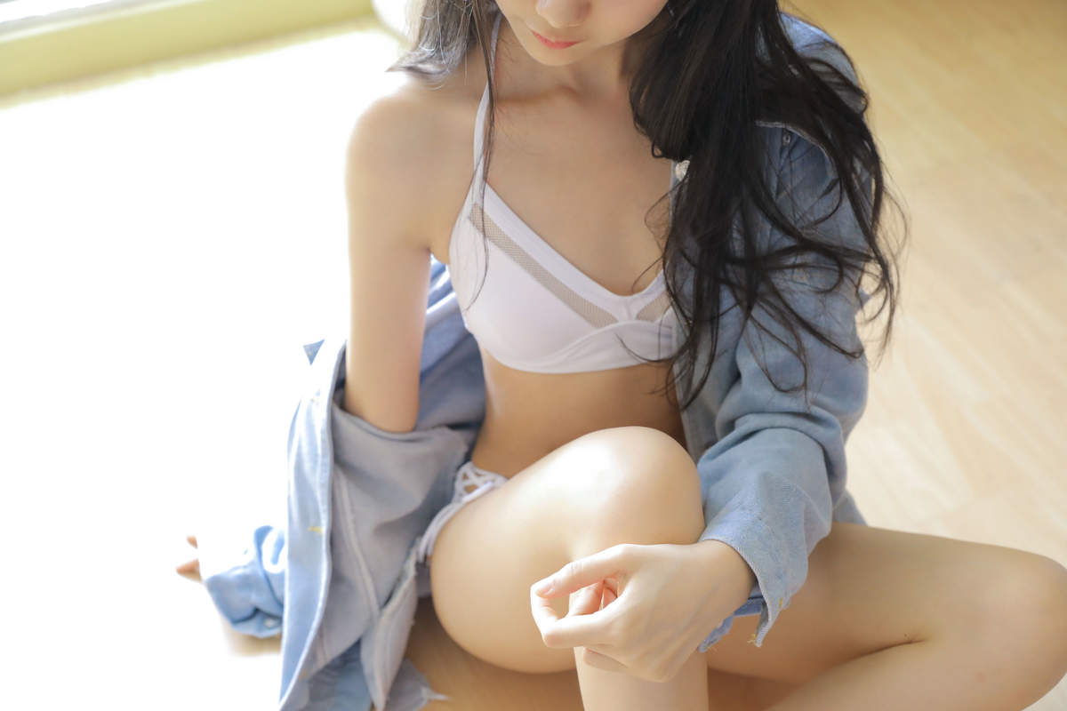 网络美女木绵绵OwO绵相随性感小可爱写真集图片