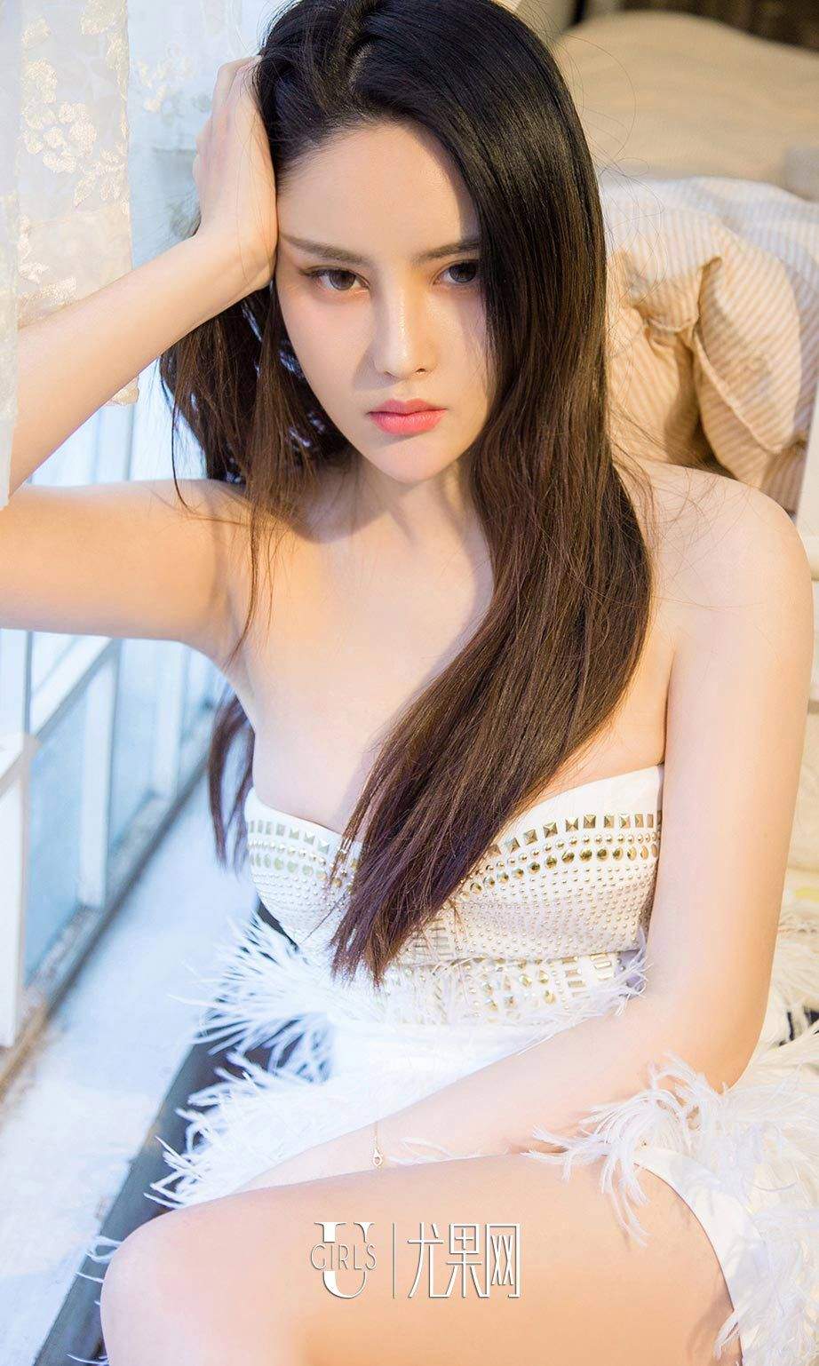 冷艳美女图片