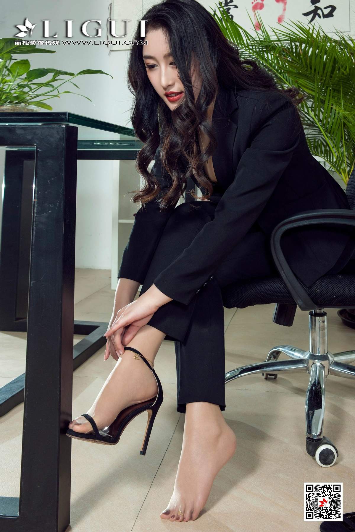 长发美女图片
