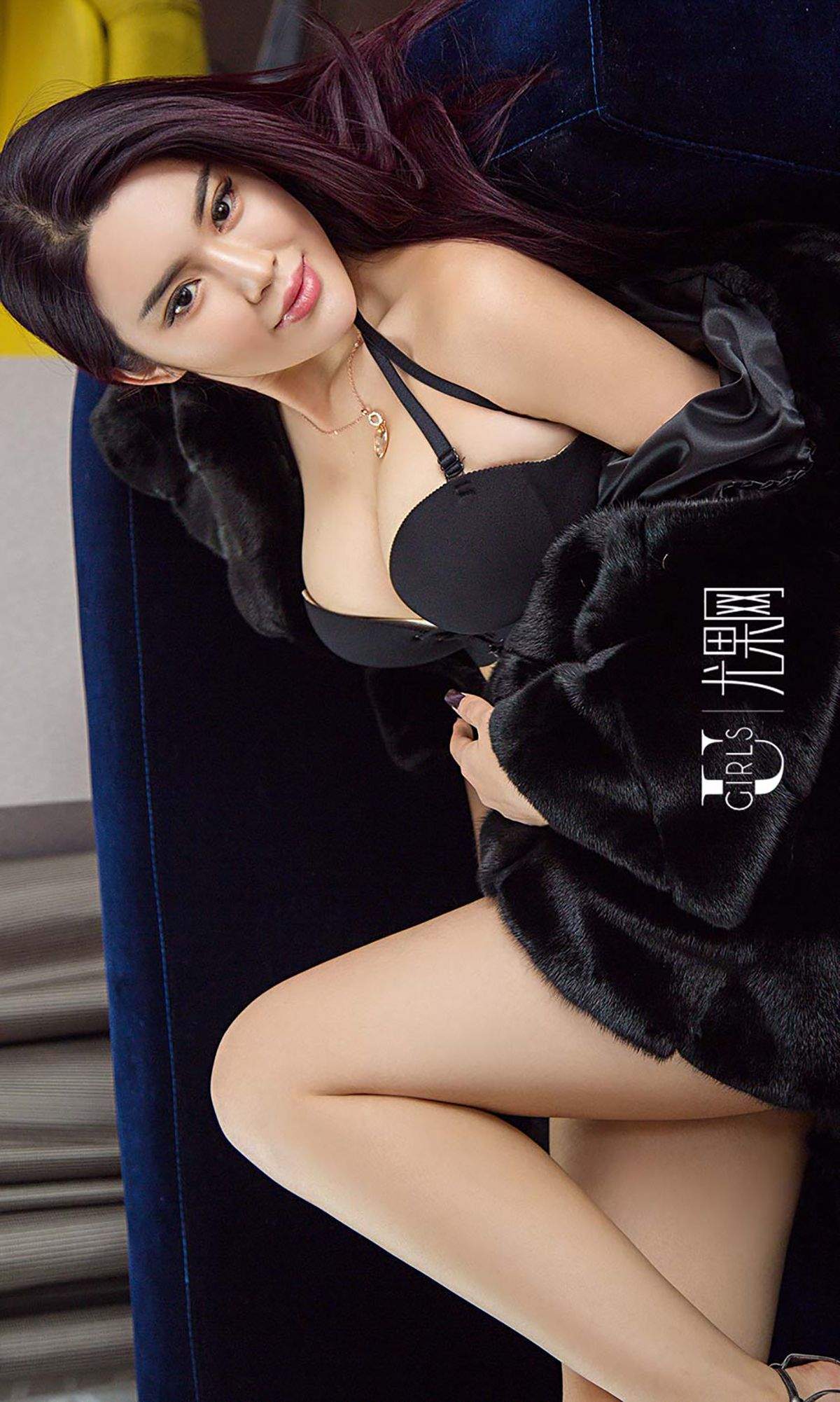 大陆美女D罩杯女神乔雅冰面具情人写真集图片