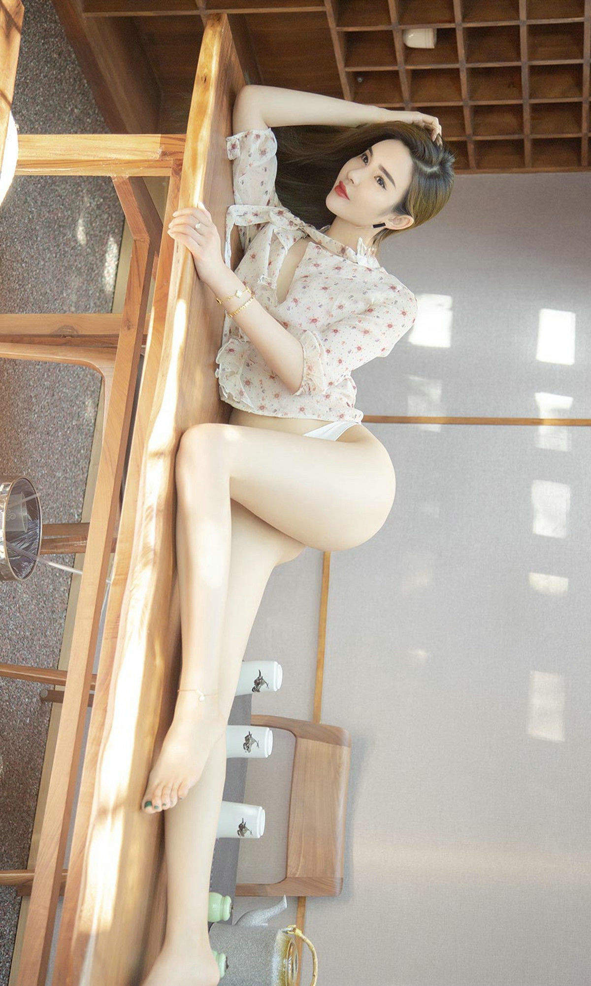 大陆美女D罩杯女神乔雅冰面具情人写真集图片