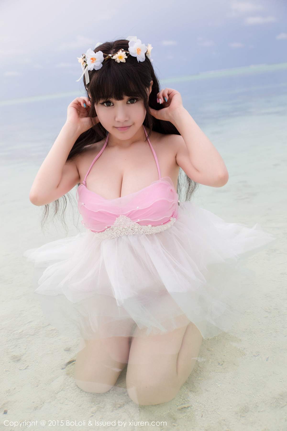 沙滩美女图片