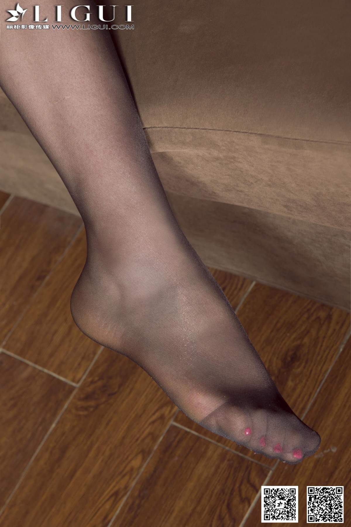 西装美女图片