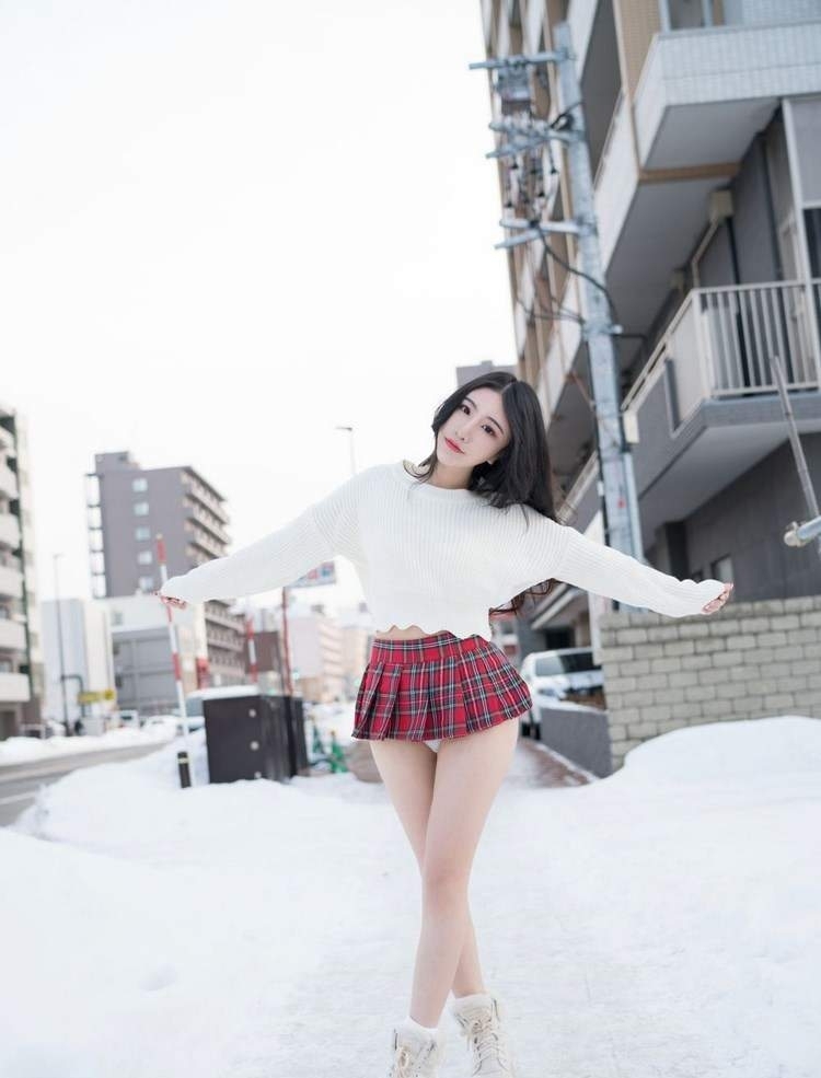 包臀裙美女图片