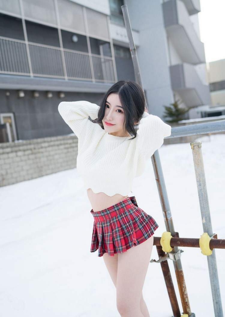 包臀裙美女图片
