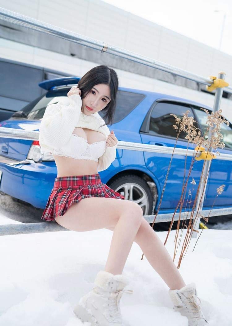 包臀裙美女图片