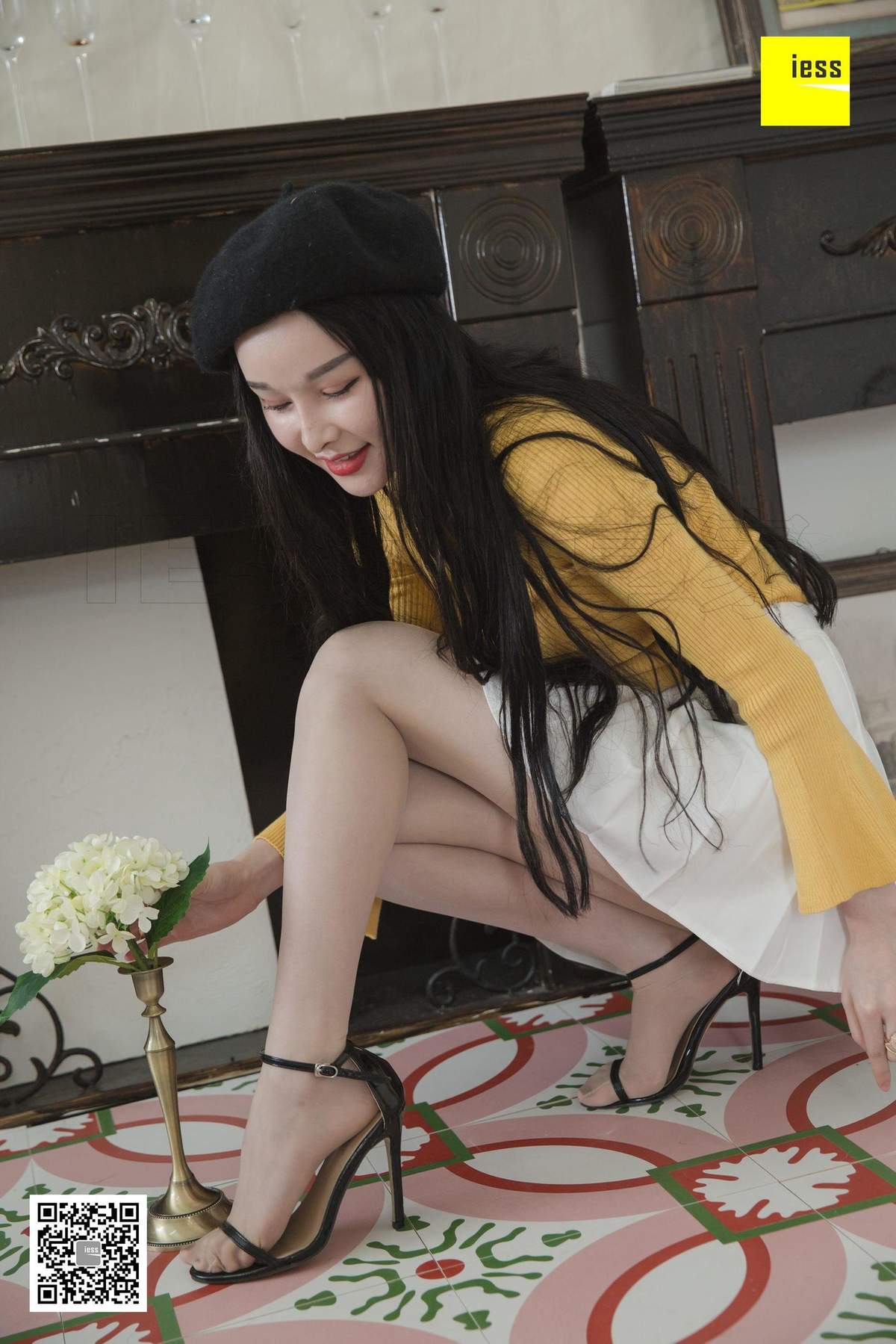 高跟鞋美女腿模孙千琪丝足OL写真集图片
