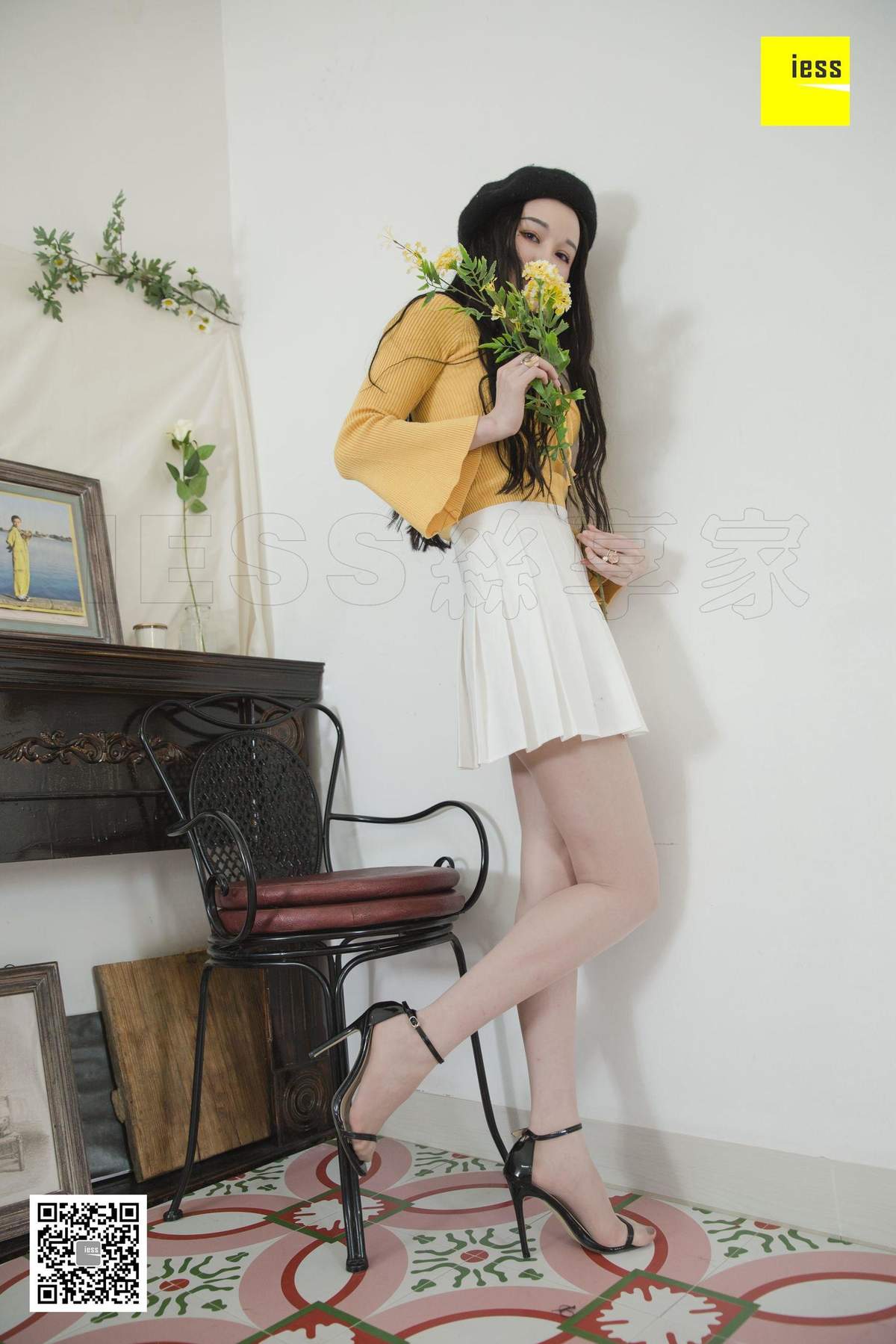 高跟鞋美女腿模孙千琪丝足OL写真集图片