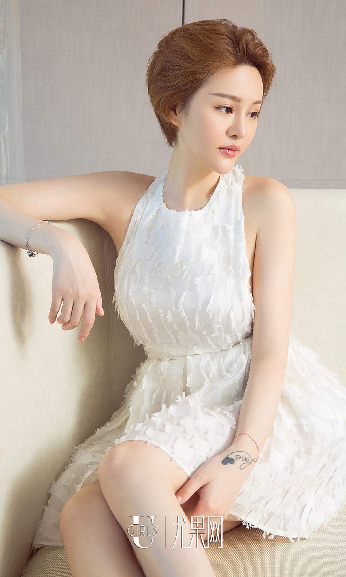 肉感美女图片