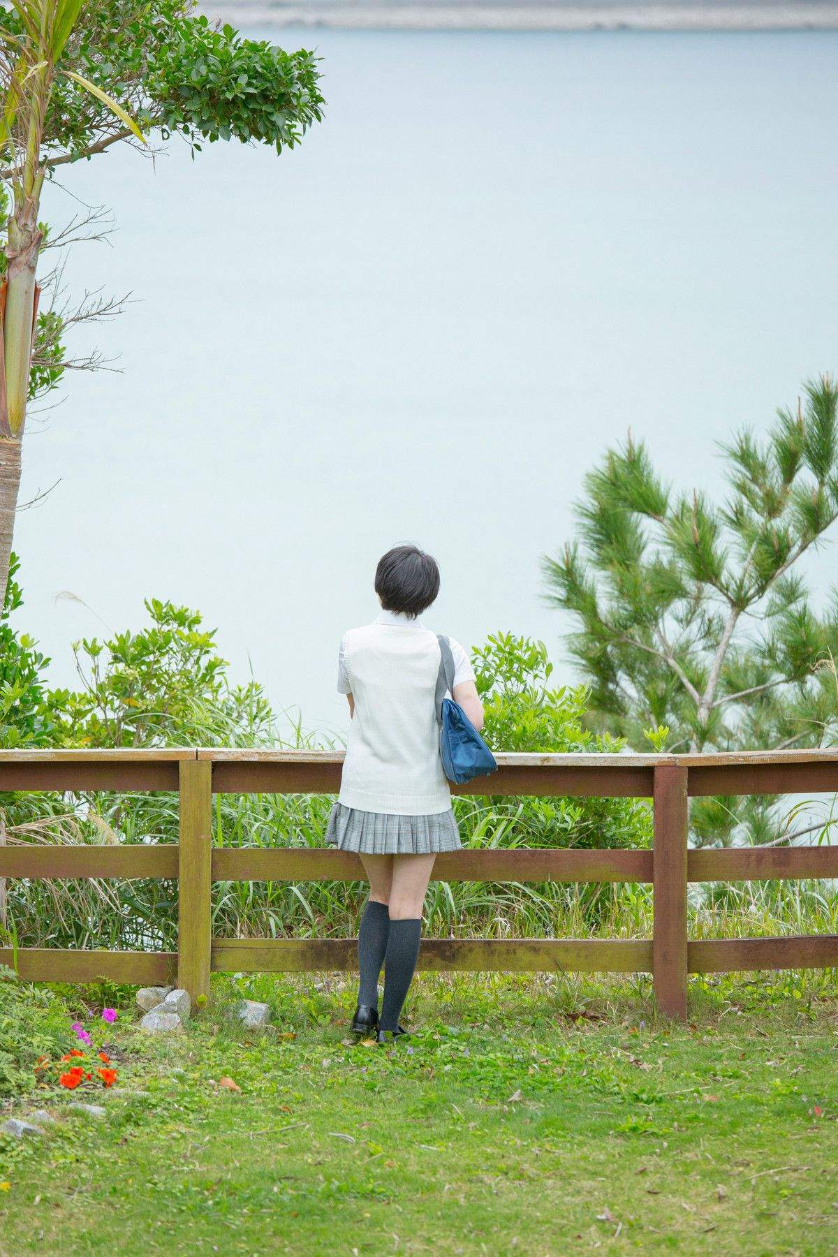 平胸妹子梦心月性感内衣与灵动韵味丝袜美女摄影写真集图片