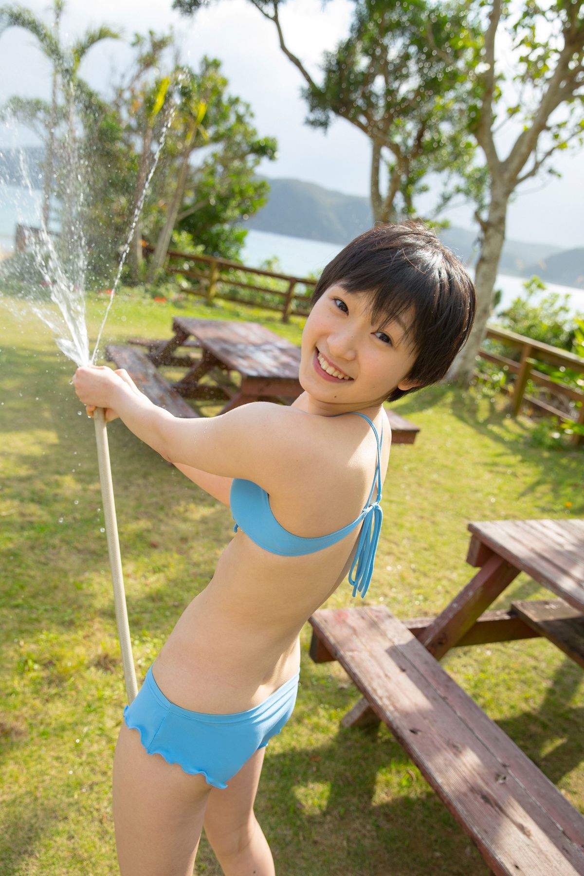 平胸妹子梦心月性感内衣与灵动韵味丝袜美女摄影写真集图片