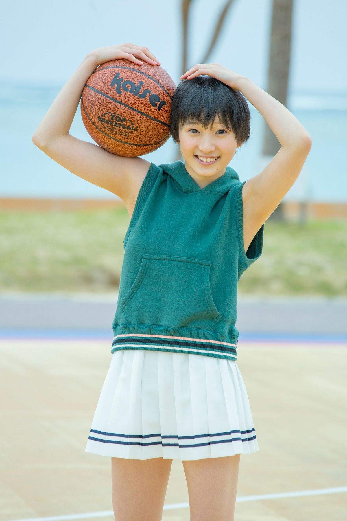 平胸妹子梦心月性感内衣与灵动韵味丝袜美女摄影写真集图片