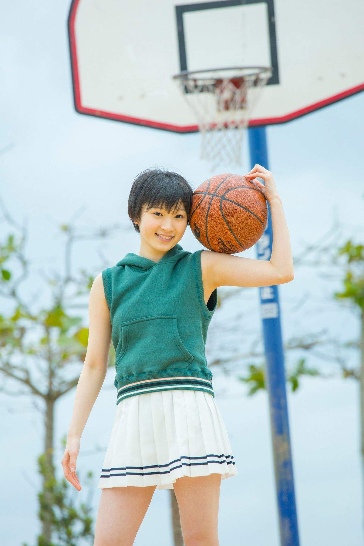 平胸妹子梦心月性感内衣与灵动韵味丝袜美女摄影写真集图片