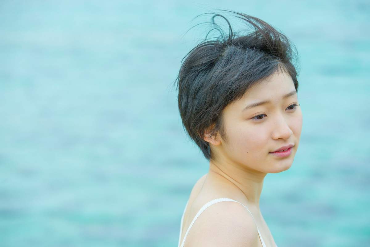 平胸妹子梦心月性感内衣与灵动韵味丝袜美女摄影写真集图片
