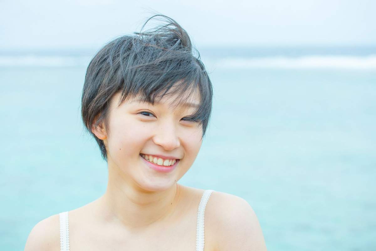 平胸妹子梦心月性感内衣与灵动韵味丝袜美女摄影写真集图片