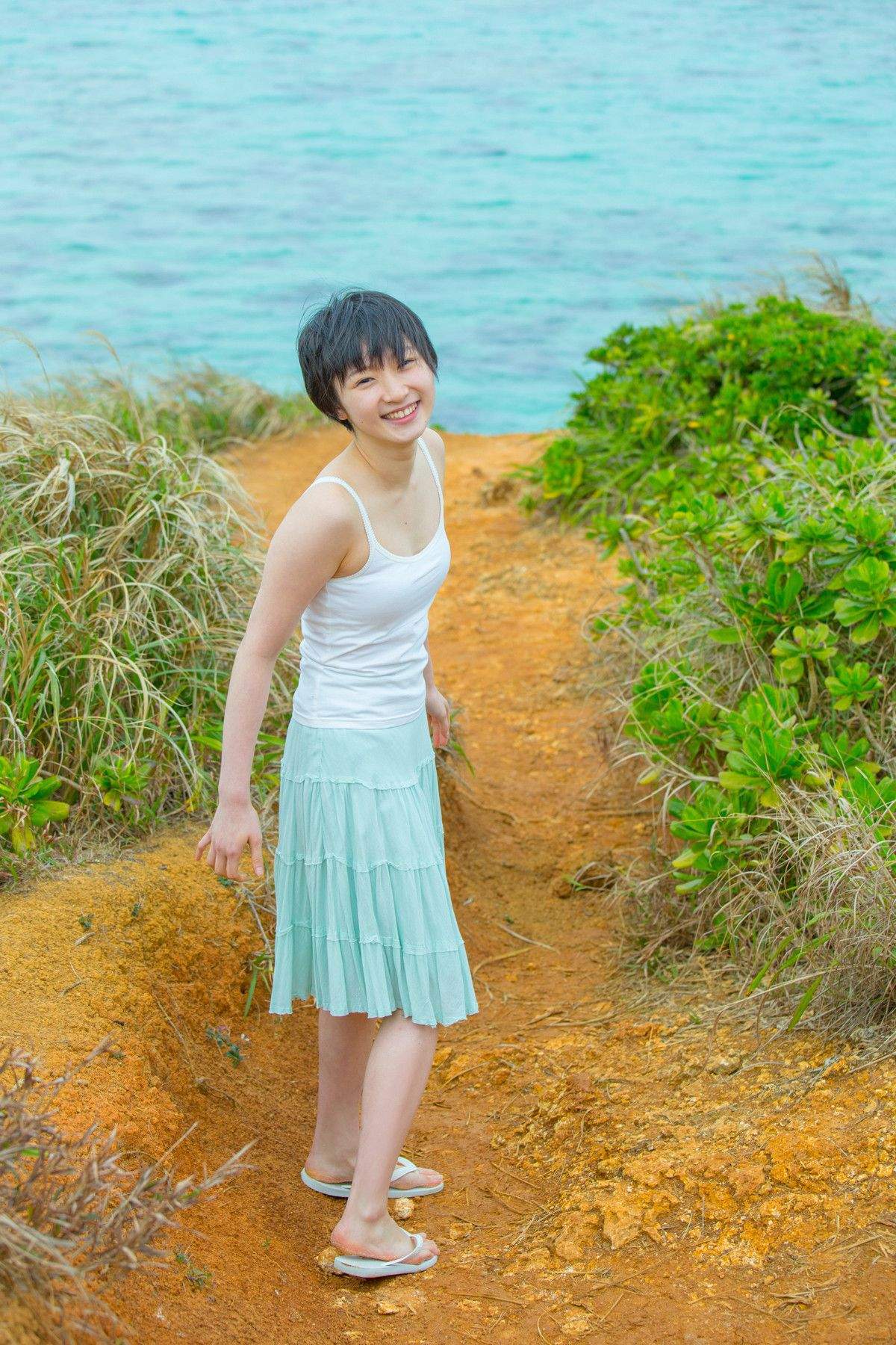 平胸妹子梦心月性感内衣与灵动韵味丝袜美女摄影写真集图片