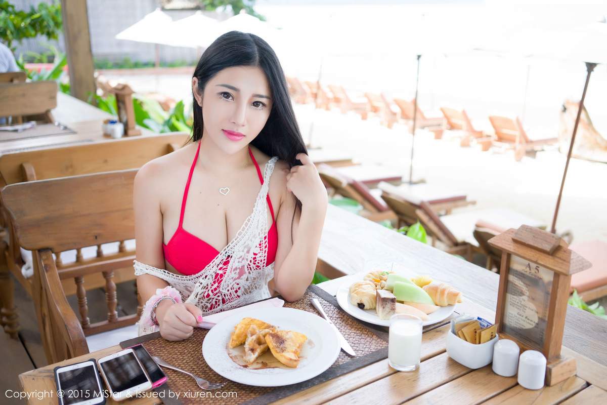 日本女优90后小美女透明丝袜顶级美女长发写真套图图片