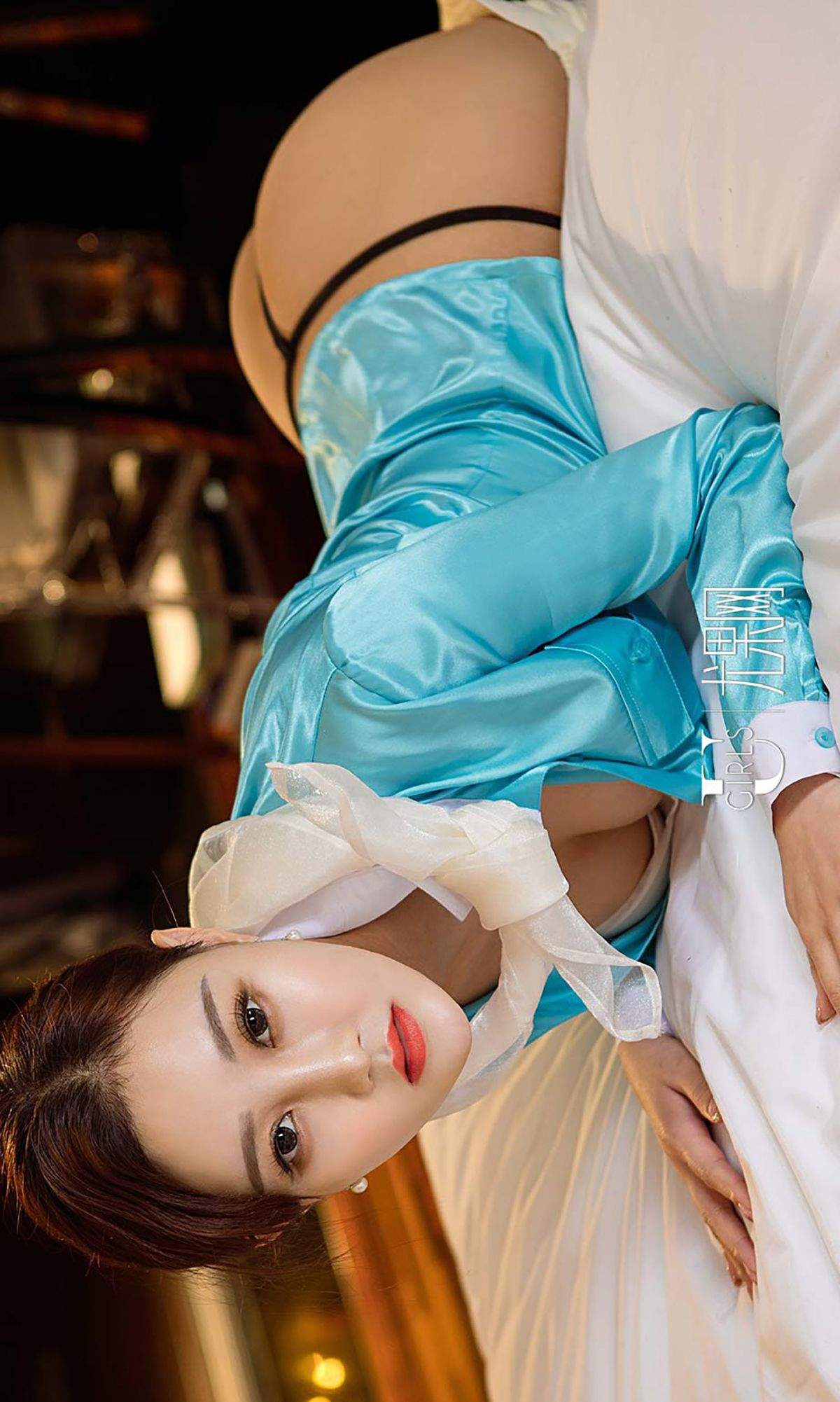日本女优90后小美女透明丝袜顶级美女长发写真套图图片