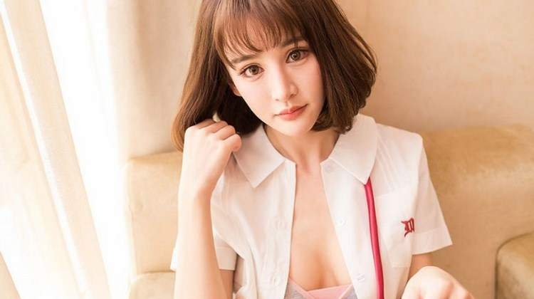 日本女优90后小美女透明丝袜顶级美女长发写真套图图片