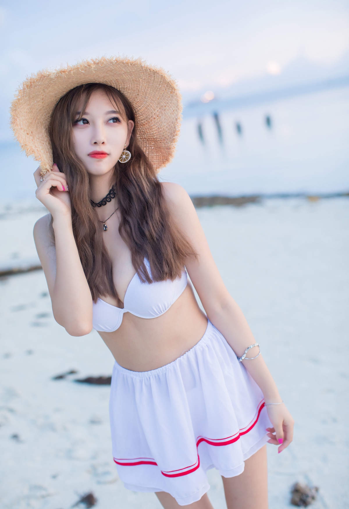 日系mm草莓谢忆清June童颜巨乳美女写真集图片