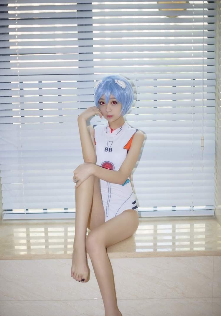 紧身美女图片