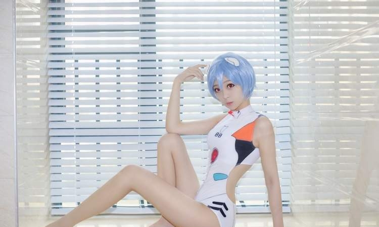 成人美女图片紧身制服酥胸露乳性感诱惑桌面壁纸图片