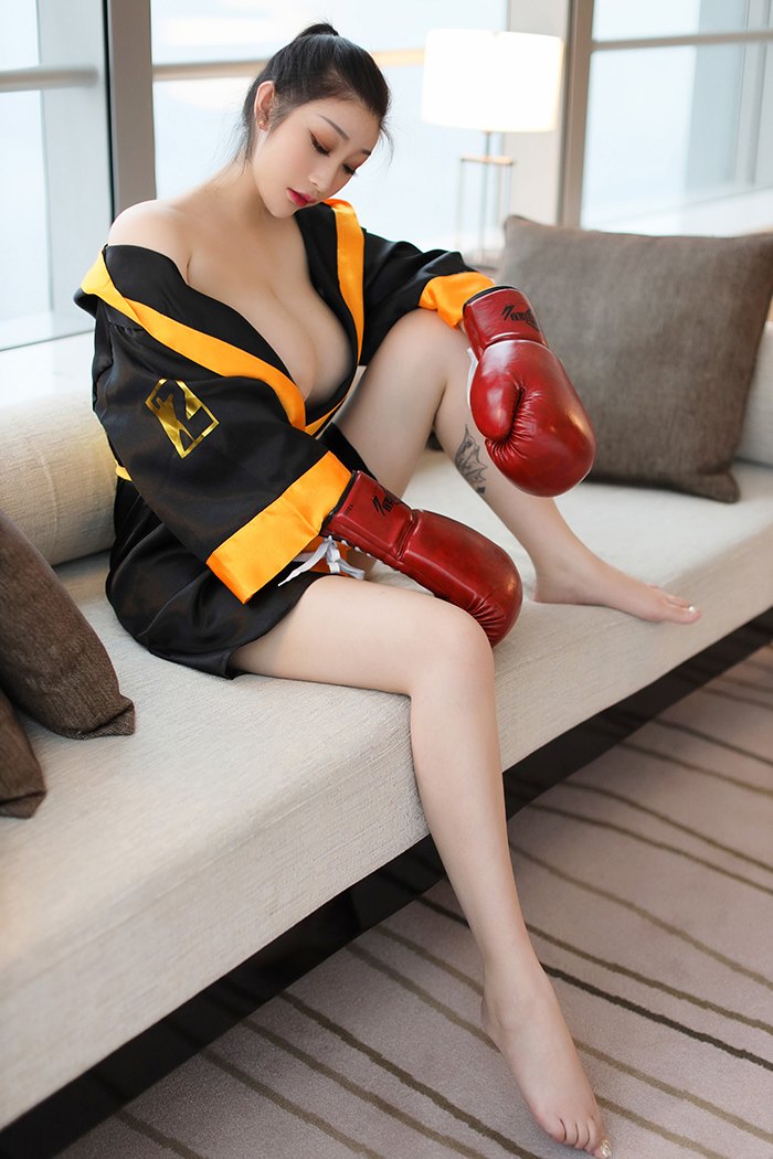 日韩混血极品鲍鱼梦心玥奶味游戏美女高清写真集图片