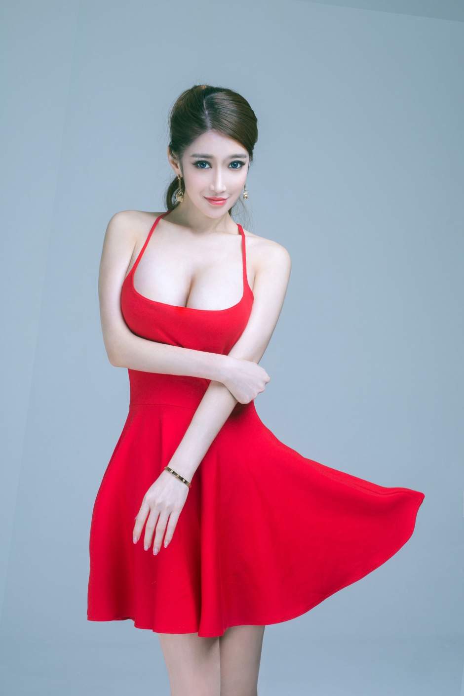 翘臀美女图片