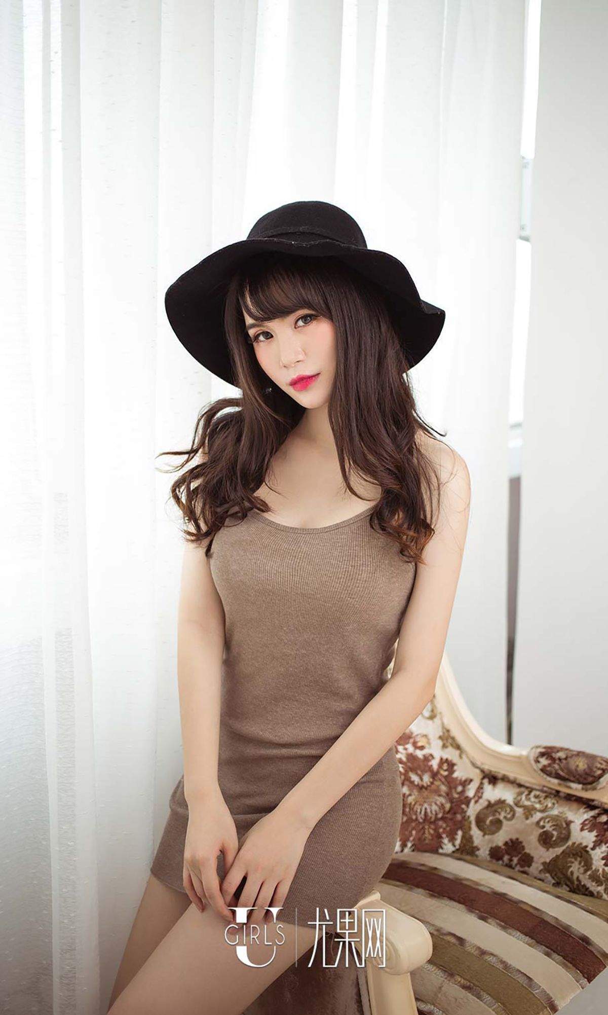 C罩杯美女李筱乔JoJo和女神体验丛林探险写真集图片