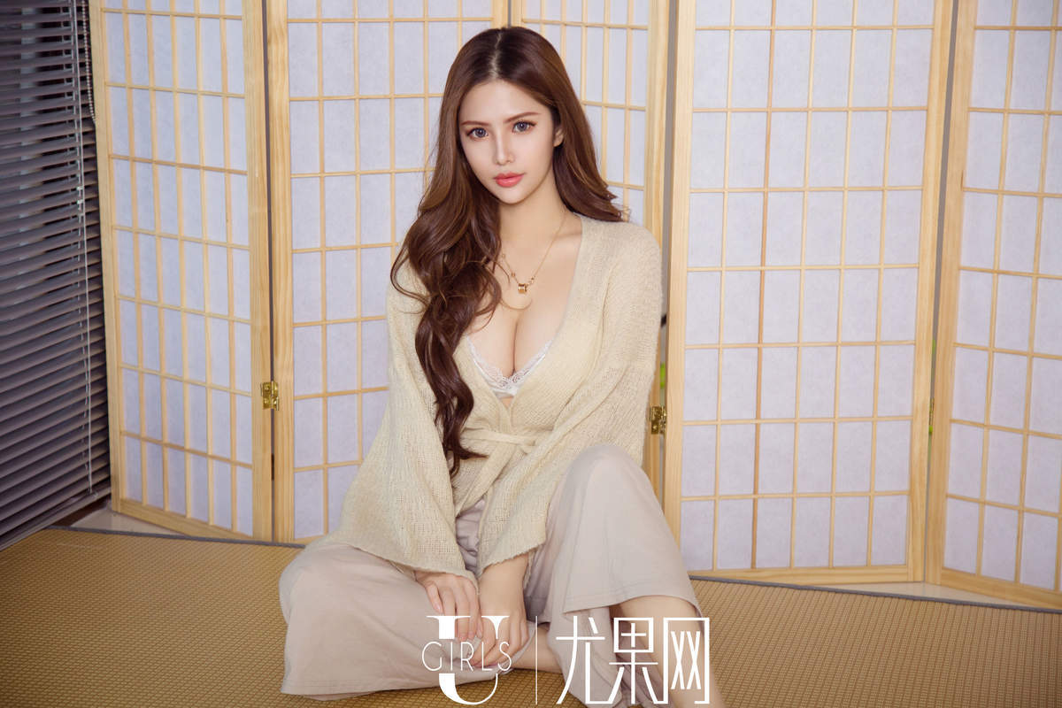日本美女美惠子我是恬美小姐姐写真集图片