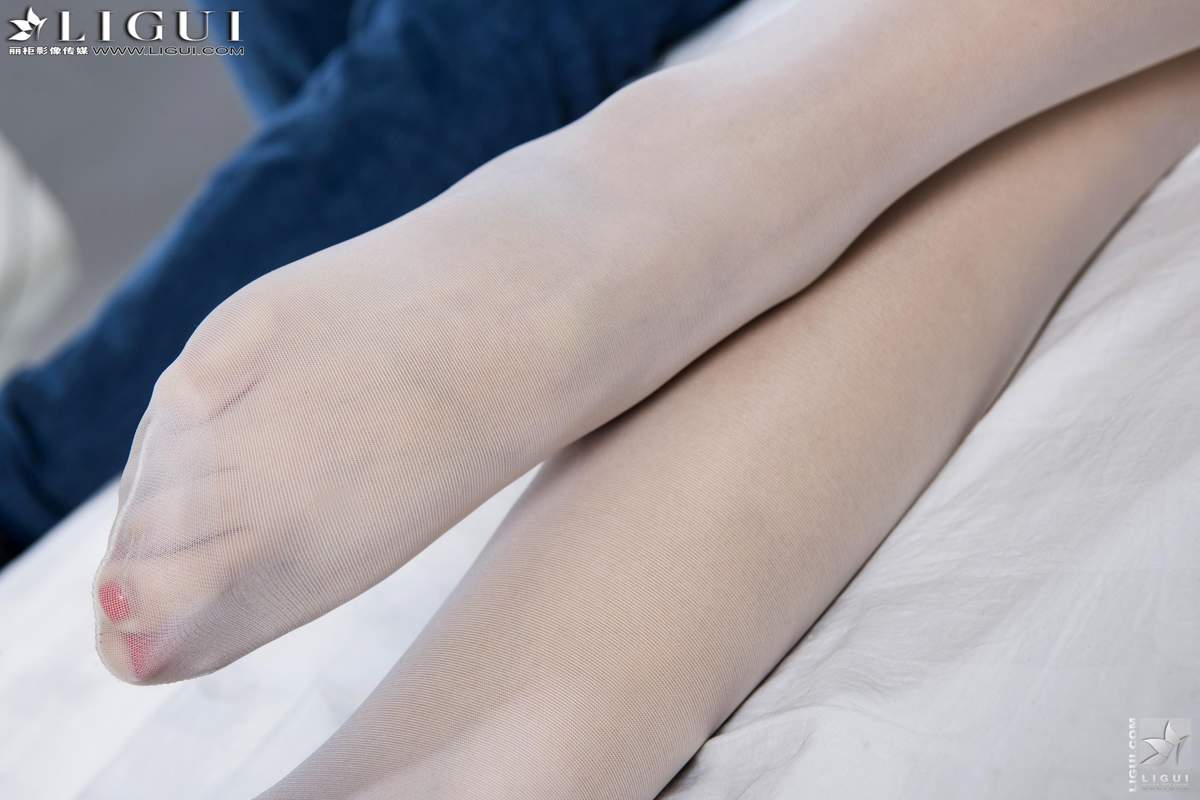 丝袜美脚图片