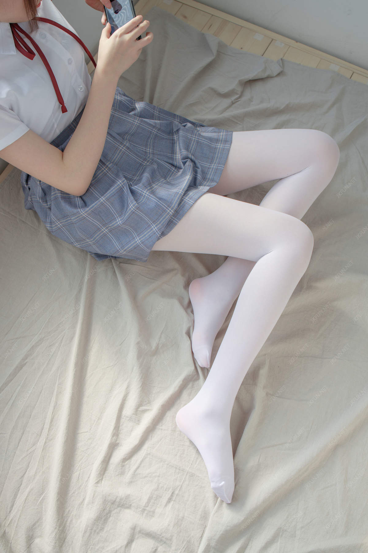 腿模Yoyo童采萱白丝网袜黑丝网袜No.1717写真集图片