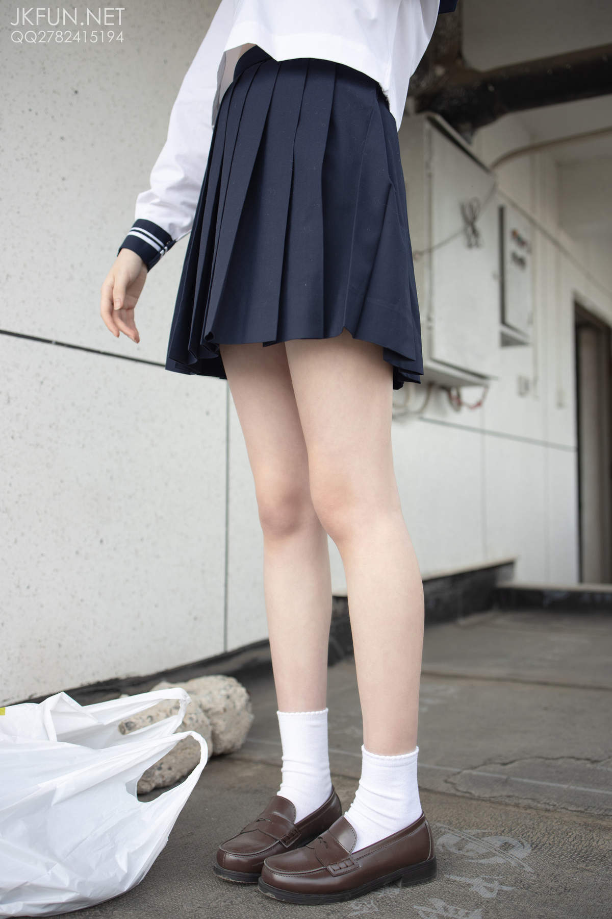 腿模Yoyo童采萱白丝网袜黑丝网袜No.1717写真集图片