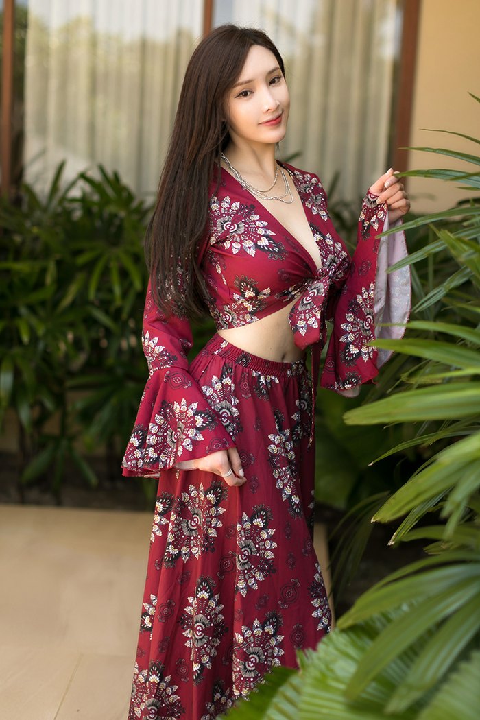 美女辣图图片