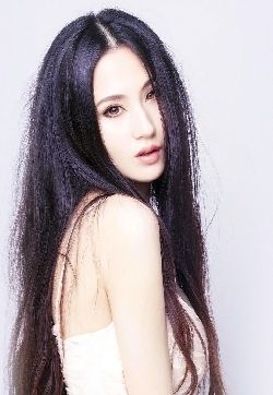 华语影视艺人，歌手、模特蓝燕长发气质性感写真妩媚图片(一)