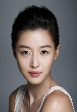 韩国首尔女演员全智贤性感露背前凸后翘写真第张