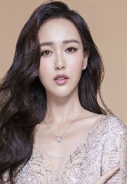 中国上海著名女演员唐嫣唯美气质清新图片