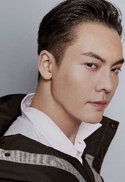 中国香港华语影视男演员歌手陈伟霆帅气写真图片
